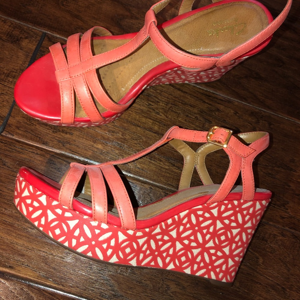 Clark’s coral/red orange wedges